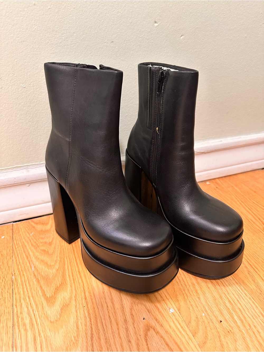 Steve Madden COBRA Black Leather Platform Ankle Boots Zip Round Toe US 5.5